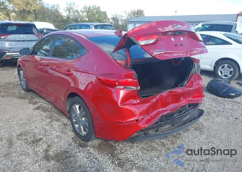 2018 Hyundai Elantra Sel z USA, uszkodzony, nr VIN 5NPD84LF3JH238026